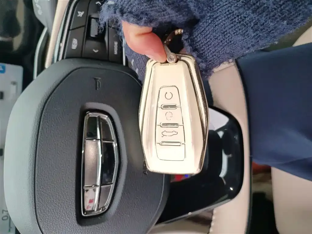 Geely Icon — фото 6