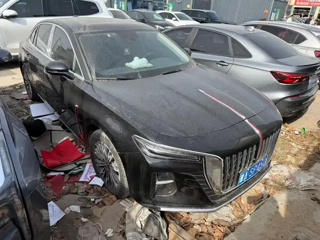 Hongqi H5 — фото 1