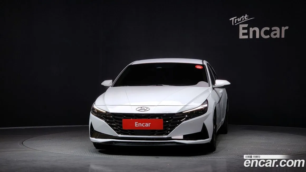 Hyundai AVANTE — фото 3