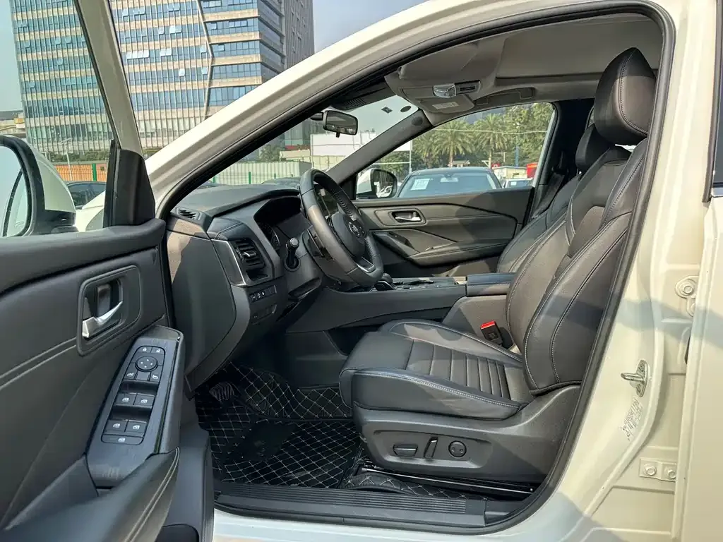 Nissan Qashqai — фото 8