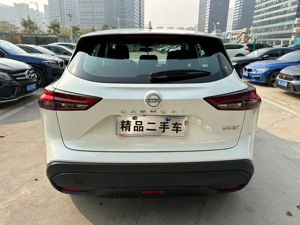 Nissan Qashqai — фото 7