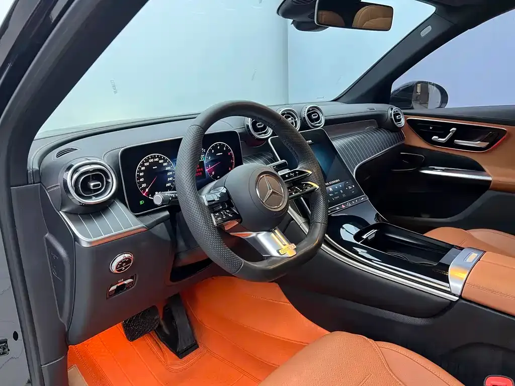 Mercedes-Benz GLC — фото 10