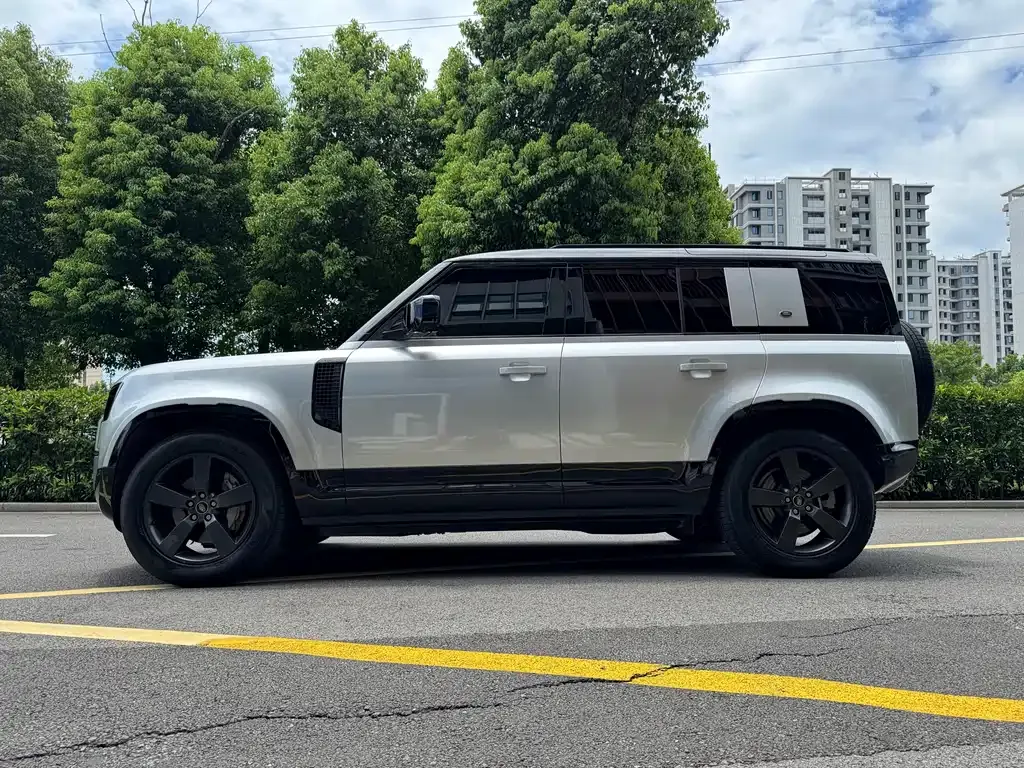 Land Rover Defender — фото 8