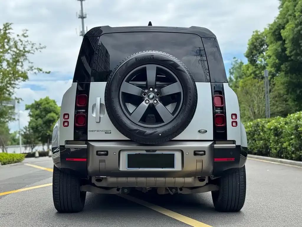 Land Rover Defender — фото 3