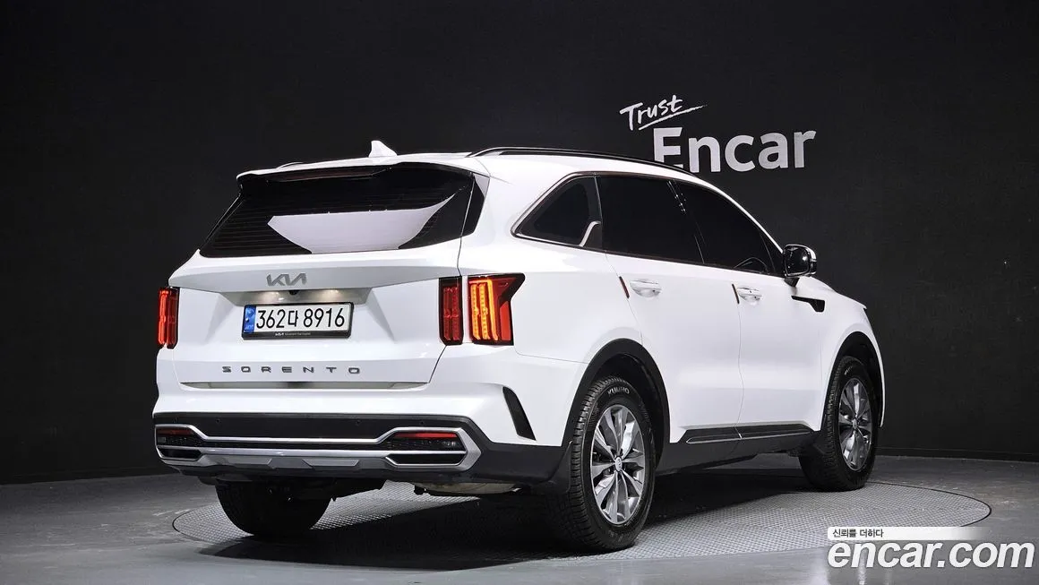 Kia Sorento — фото 7