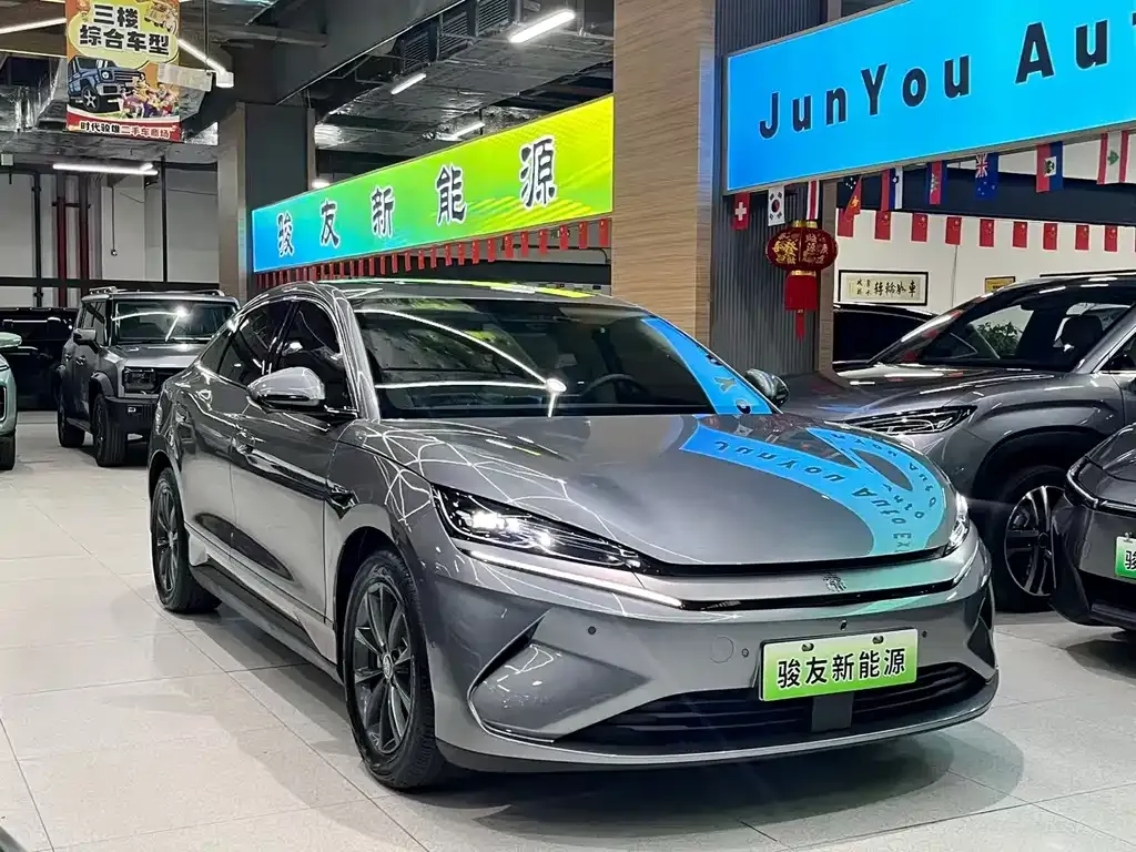 BYD Qin L — фото 9