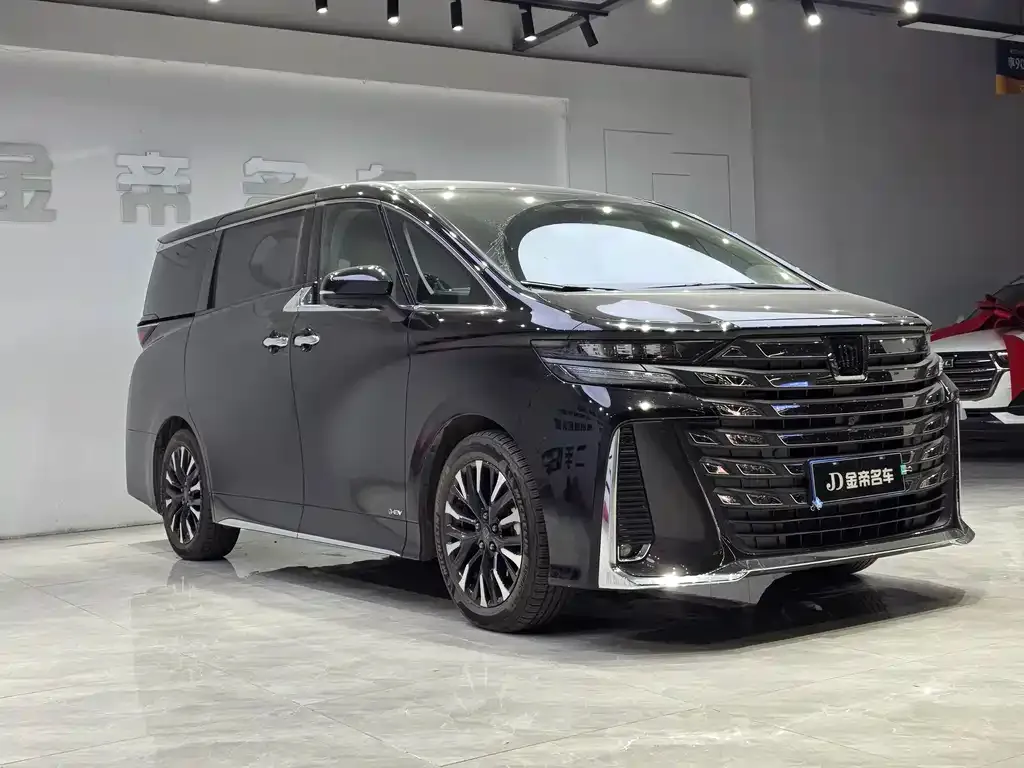 Toyota Vellfire — фото 9