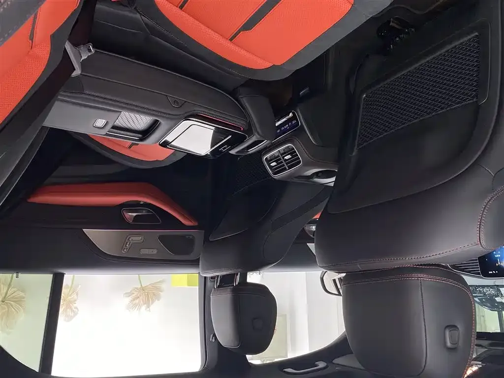 Mercedes-Benz GLE AMG — фото 9