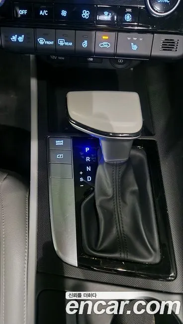 Hyundai AVANTE — фото 3