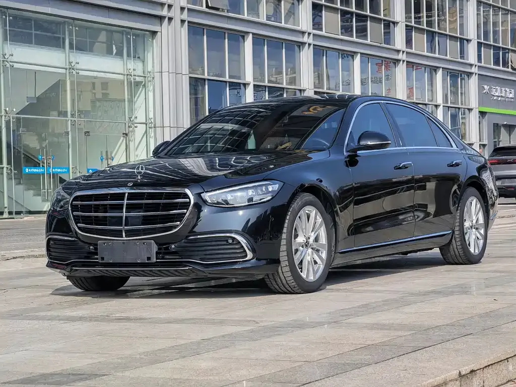 Mercedes-Benz S-Class — фото 1