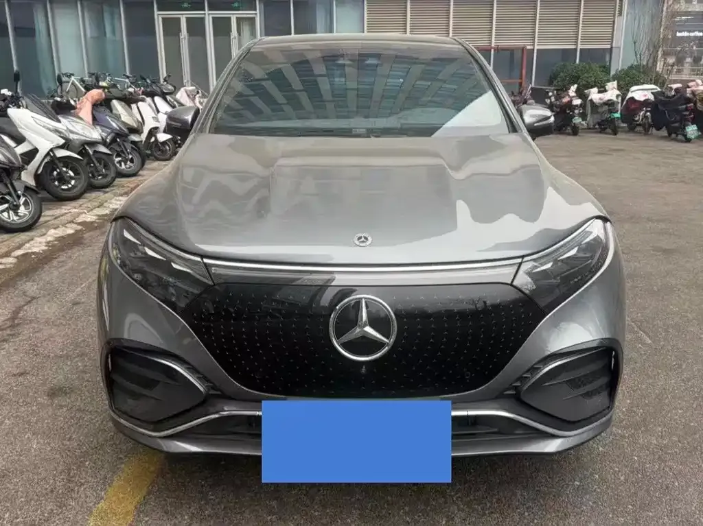 Mercedes-Benz EQS SUV — фото 4