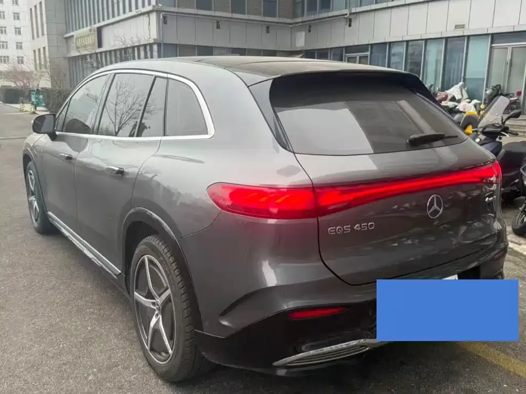 Mercedes-Benz EQS SUV — фото 5