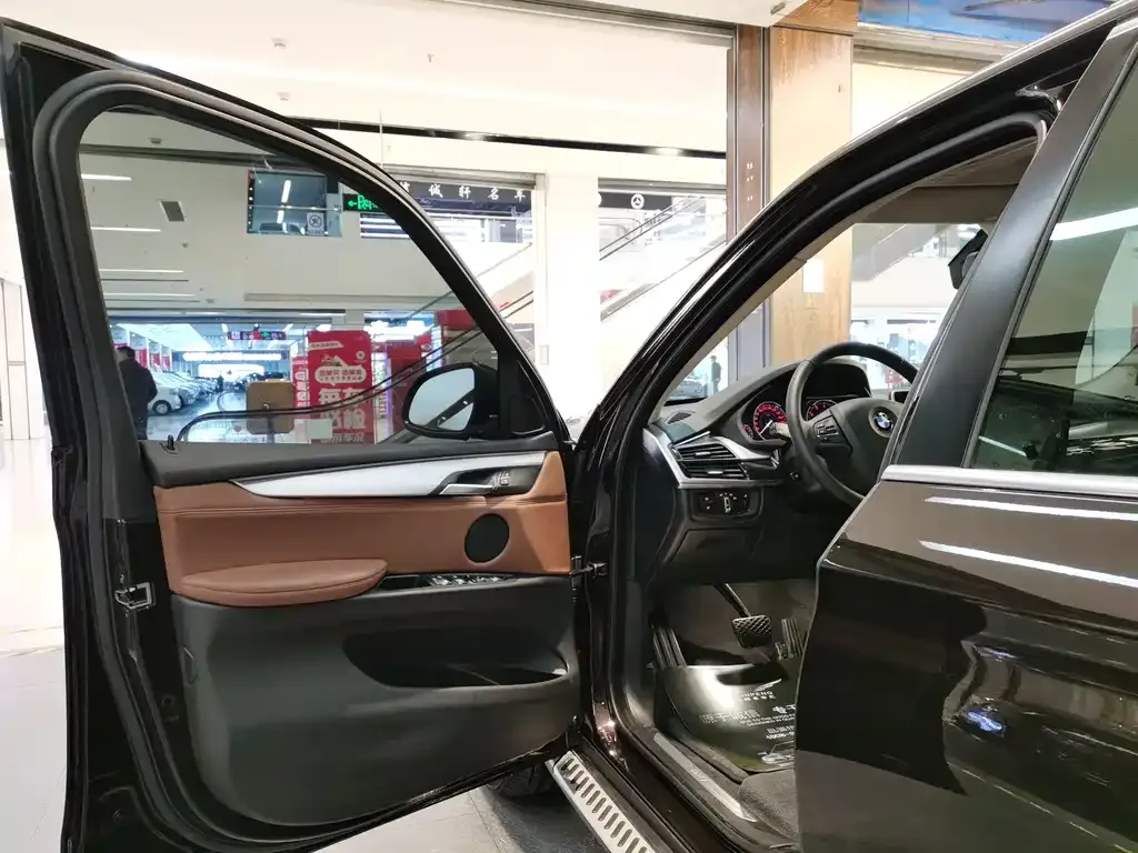 BMW X5 (Import) — фото 10