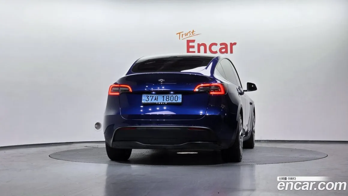 Tesla Model Y — фото 3