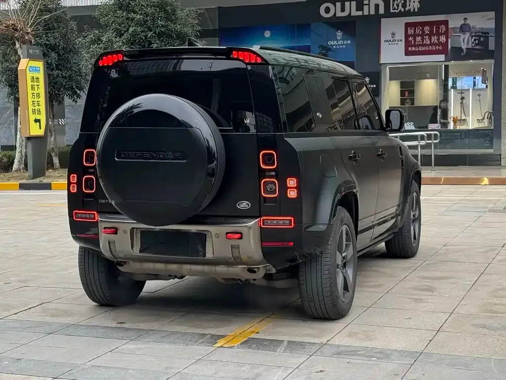 Land Rover Defender — фото 9