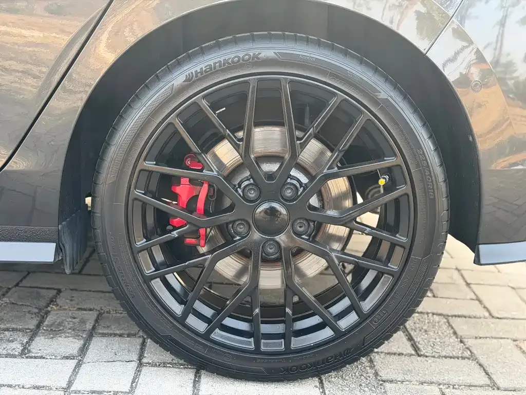 Volkswagen Golf GTI — фото 3