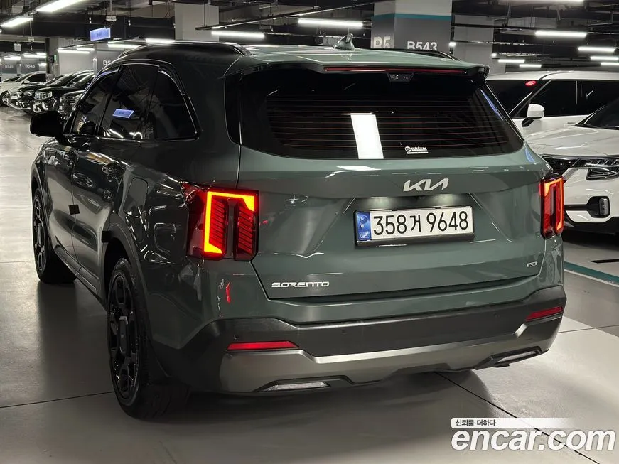 Kia Sorento — фото 7