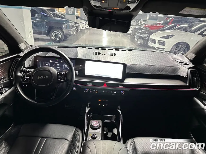 Kia Sorento — фото 9