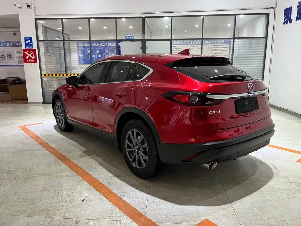 Mazda CX-4 — фото 8