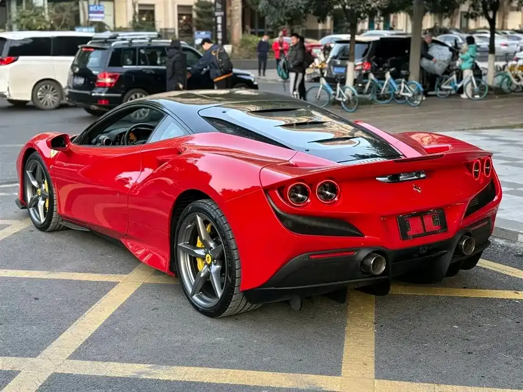 Ferrari F8 — фото 2