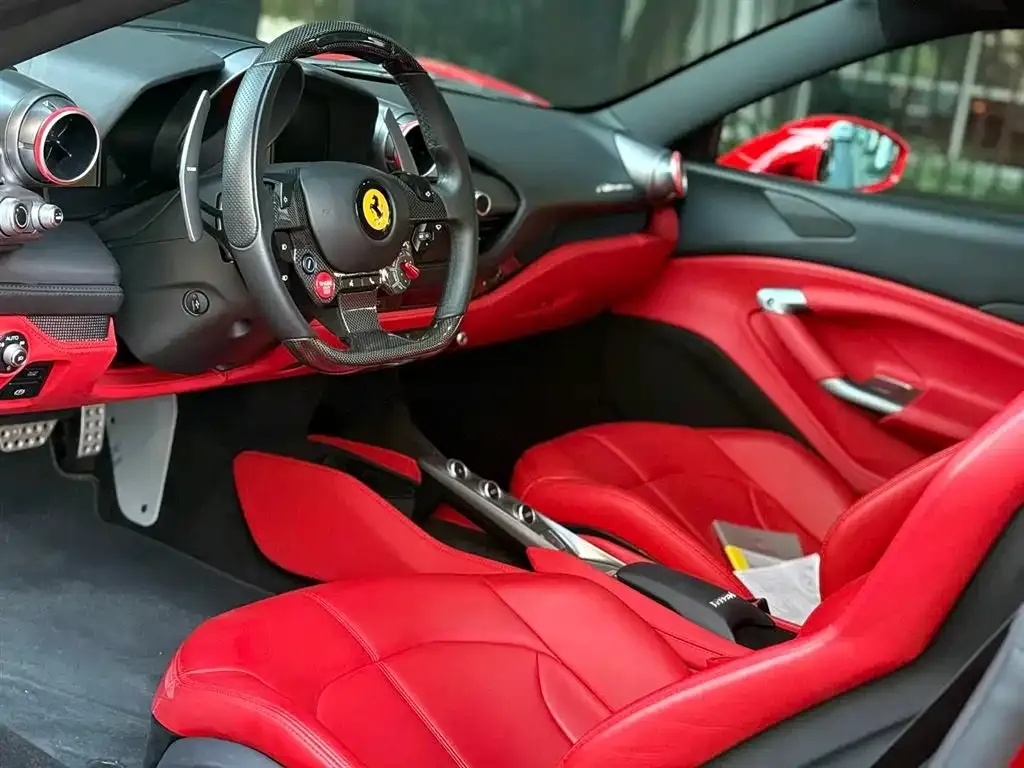 Ferrari F8 — фото 6