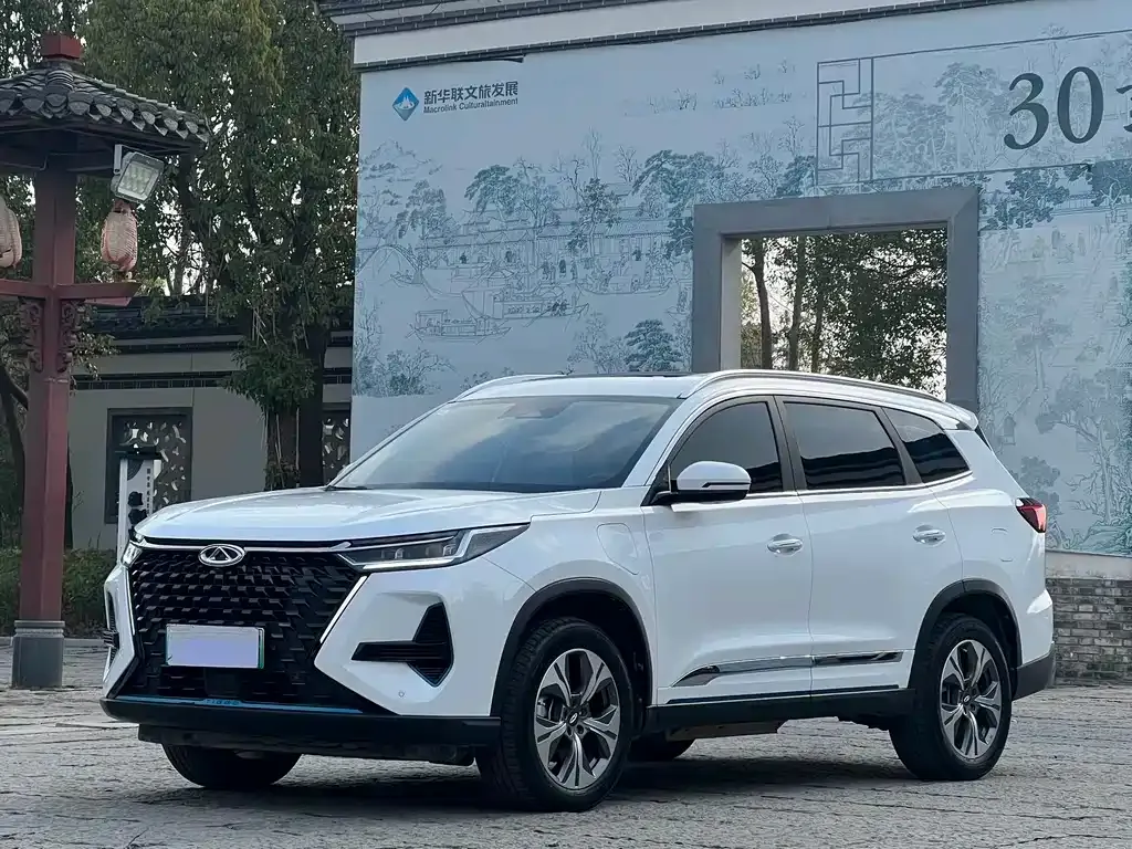 Chery Tiggo 8 PRO NEV — фото 1