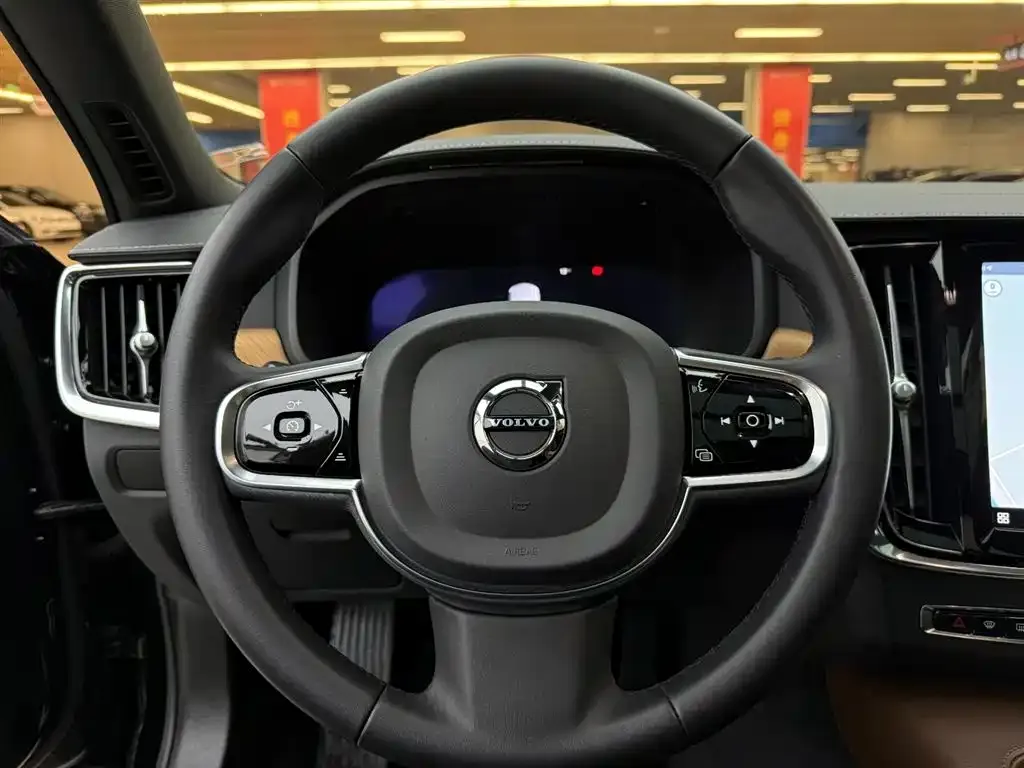 Volvo S90 — фото 7