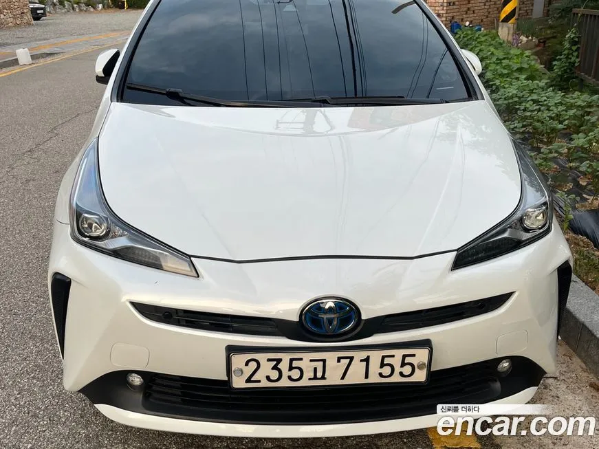 Toyota Prius — фото 5