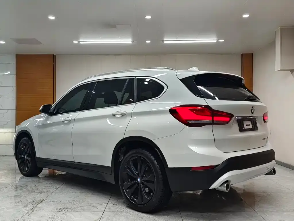 BMW X1 — фото 4
