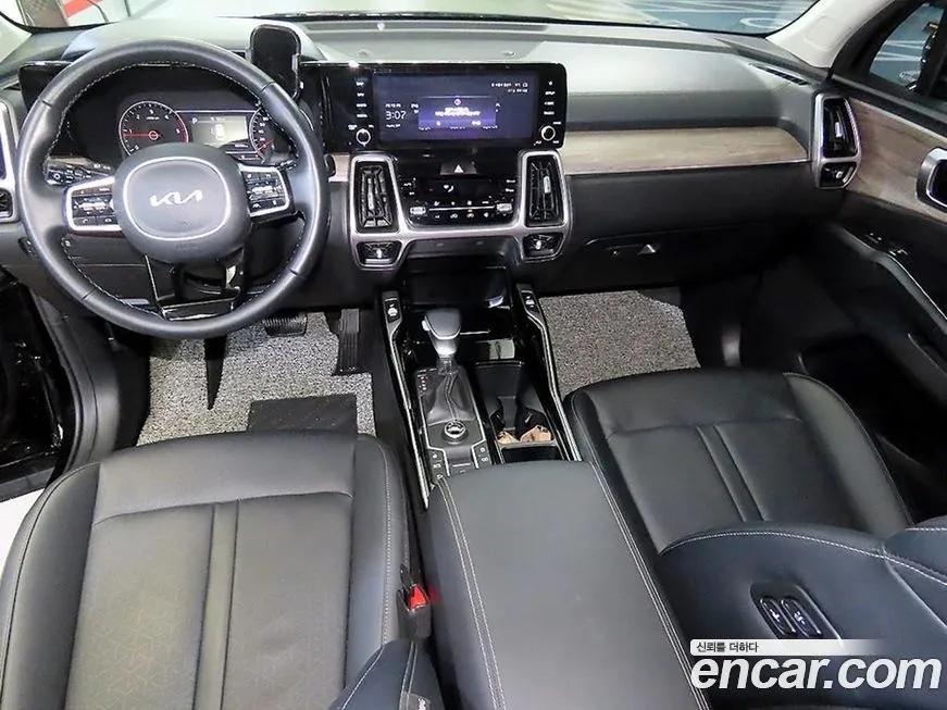 Kia Sorento — фото 10