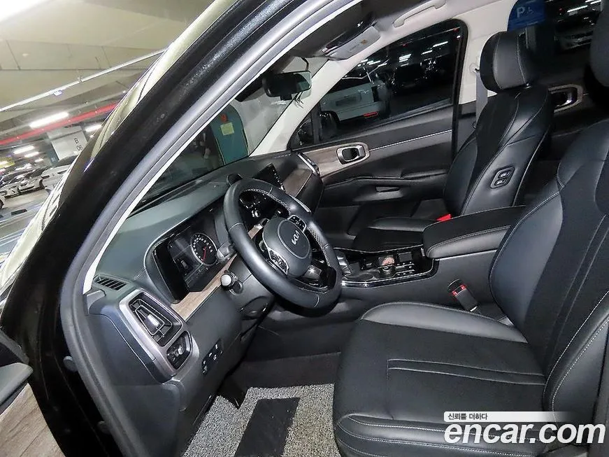 Kia Sorento — фото 7