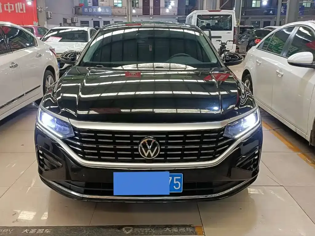 Volkswagen Passat — фото 6