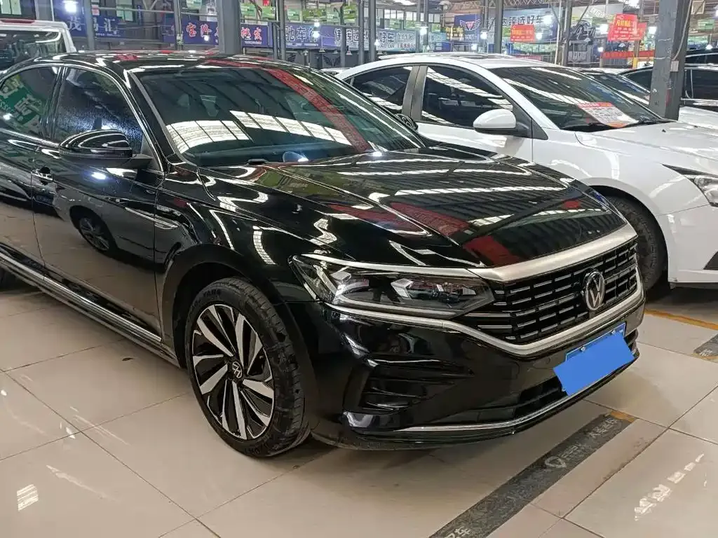 Volkswagen Passat — фото 10