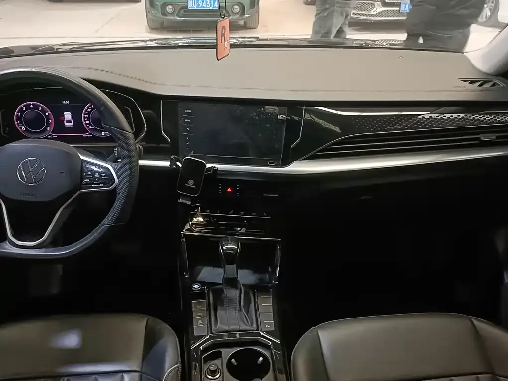 Volkswagen Passat — фото 3