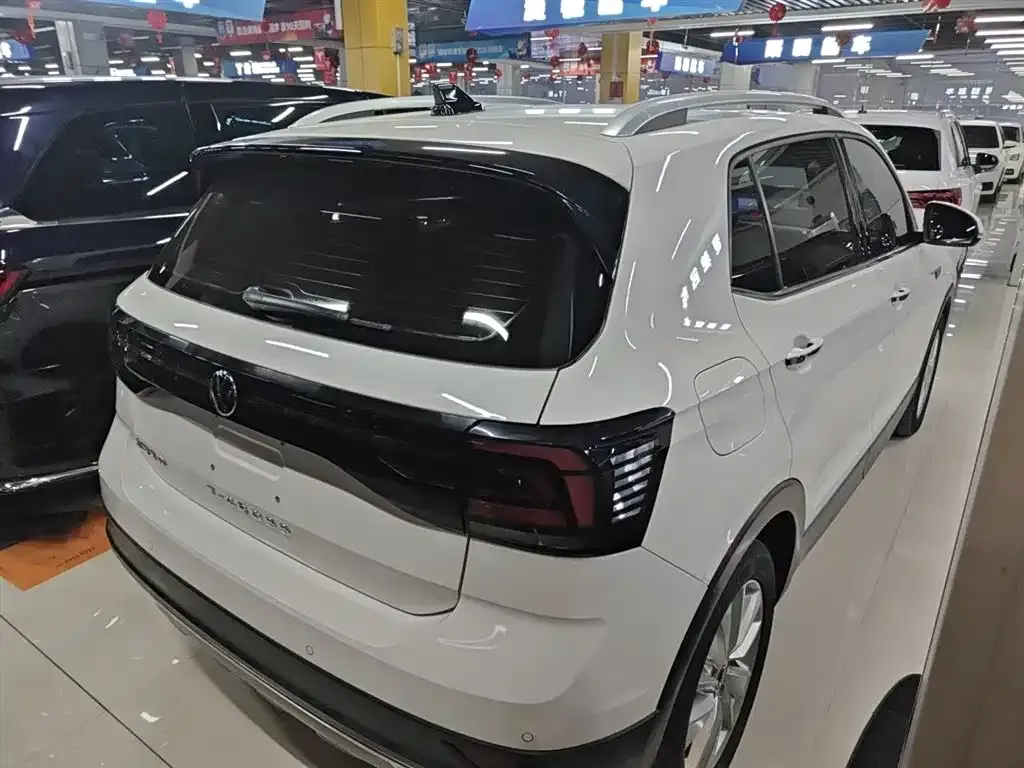 Volkswagen T-Cross — фото 4