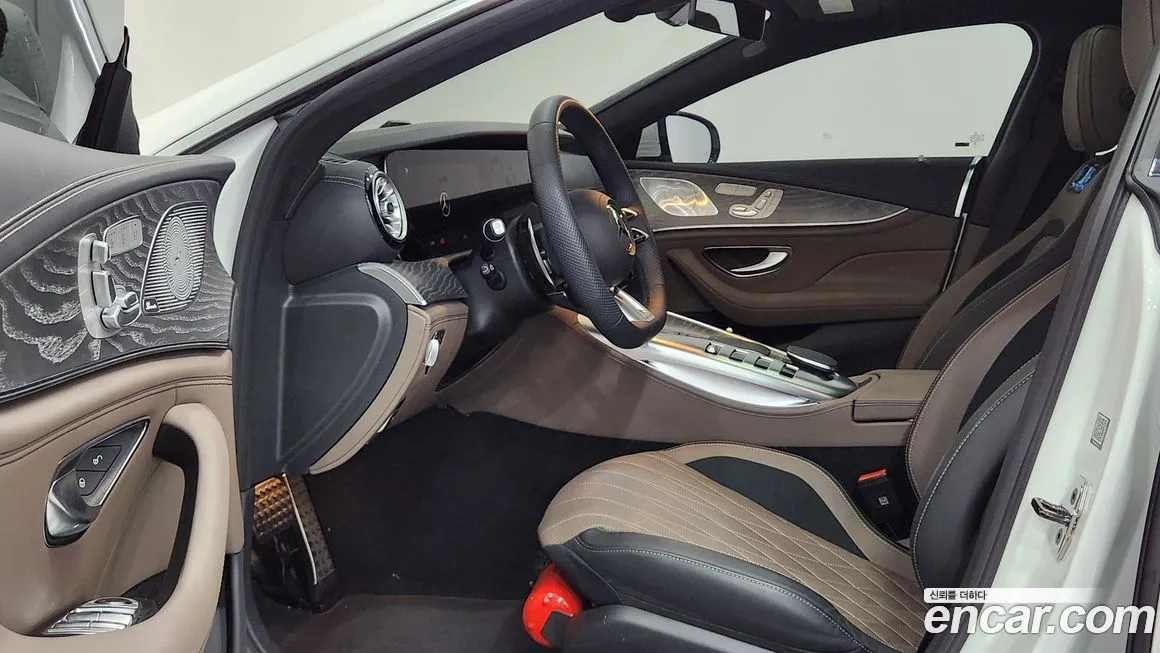 Mercedes-Benz AMG GT — фото 10