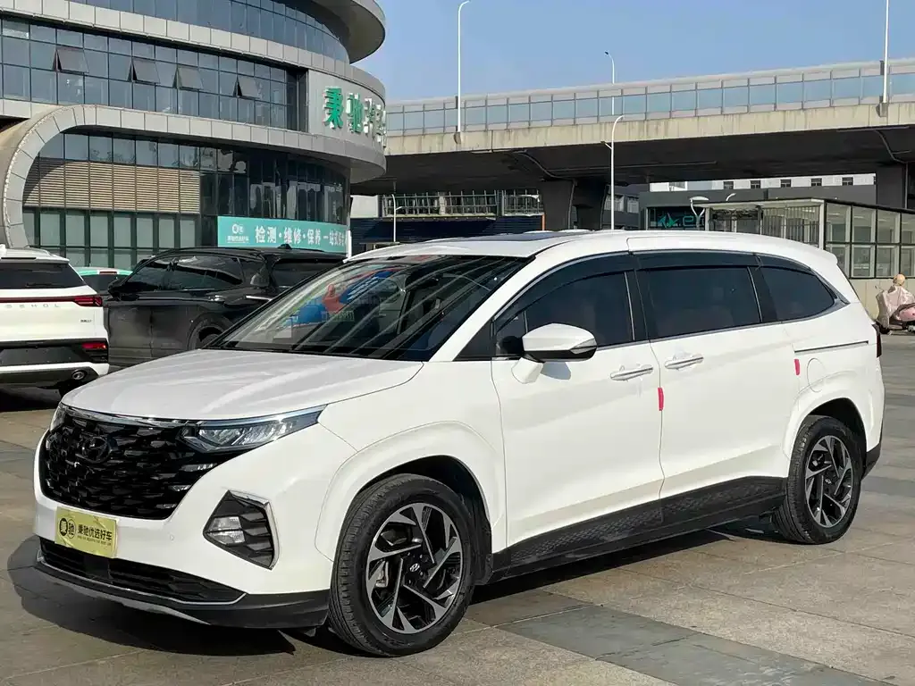 Hyundai Custo — фото 1