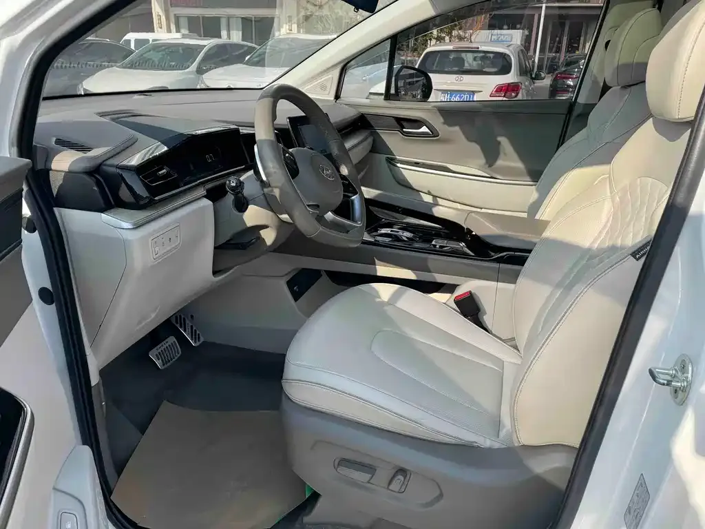 Hyundai Custo — фото 4