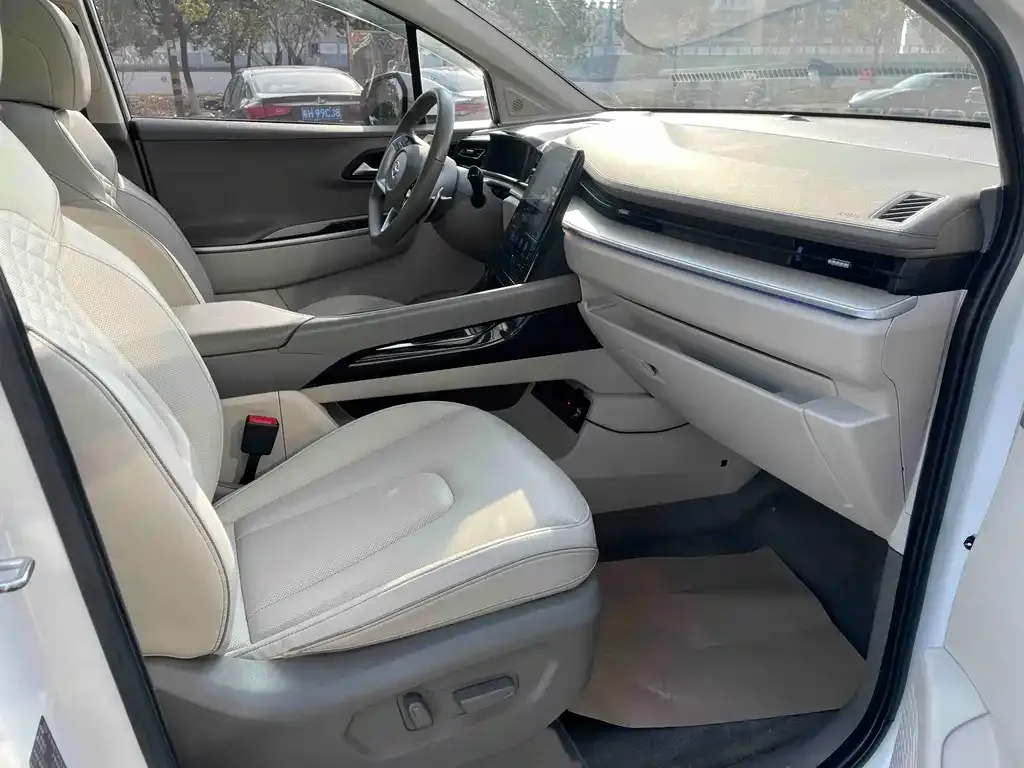 Hyundai Custo — фото 2