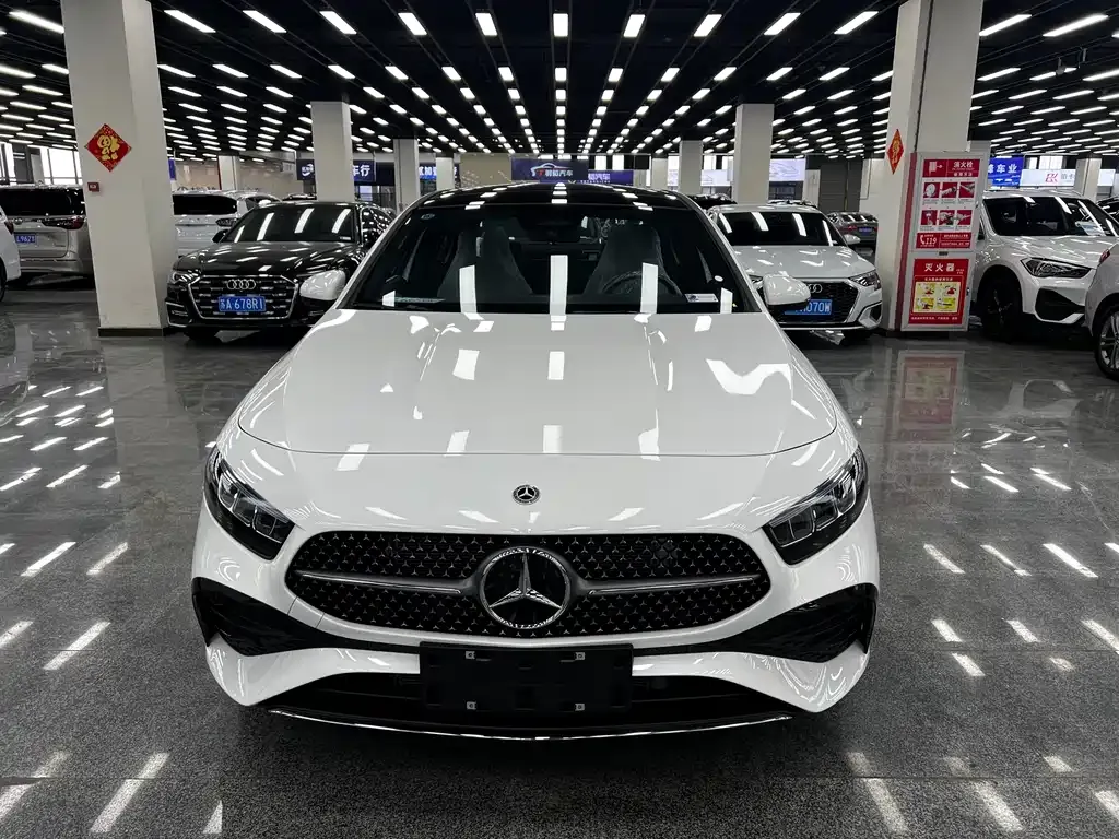 Mercedes-Benz A-Class — фото 9