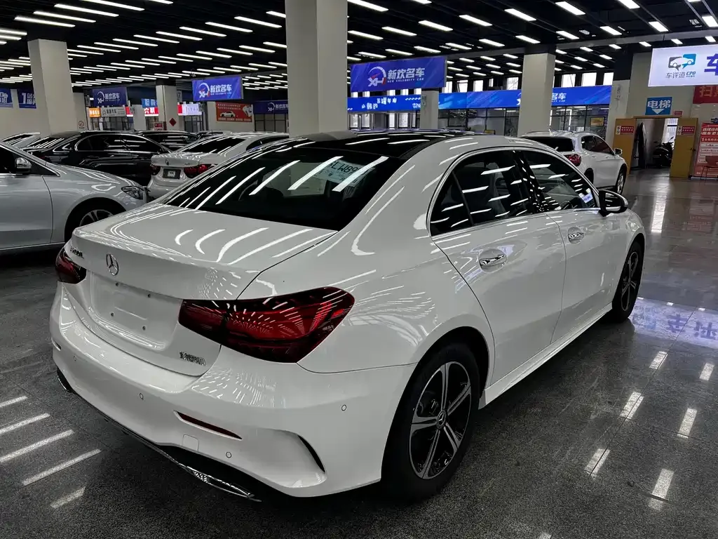 Mercedes-Benz A-Class — фото 8