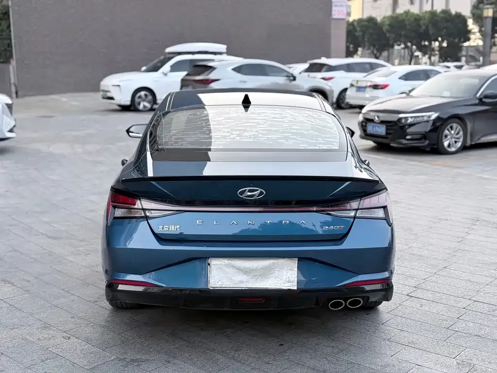 Hyundai Elantra — фото 6