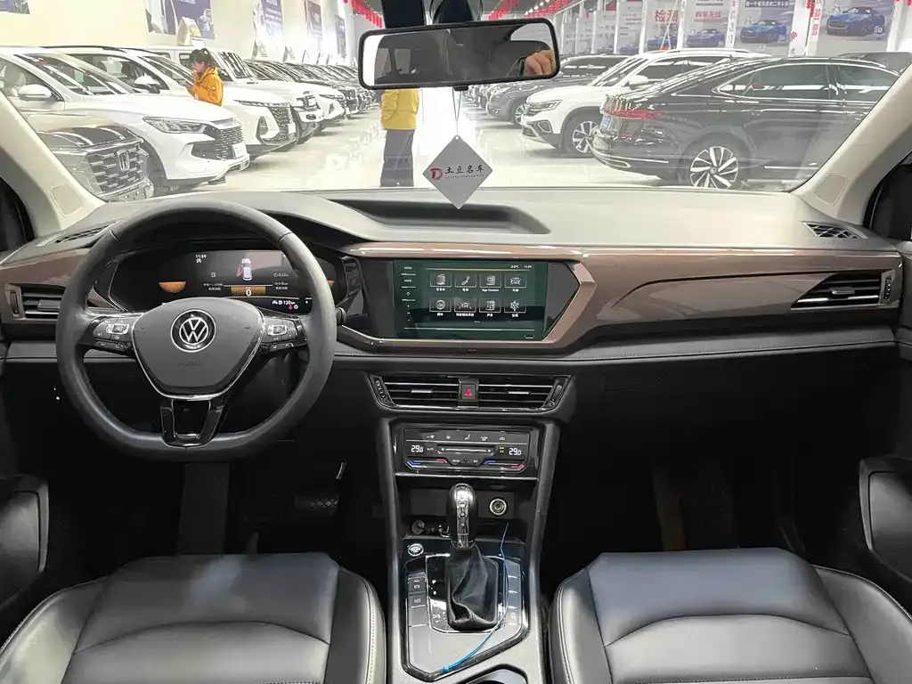 Volkswagen Tharu — фото 5