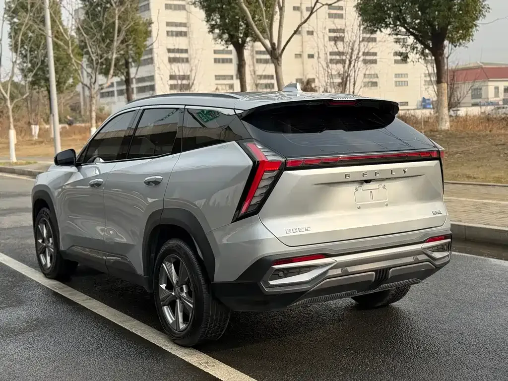 Geely Boyue L — фото 10