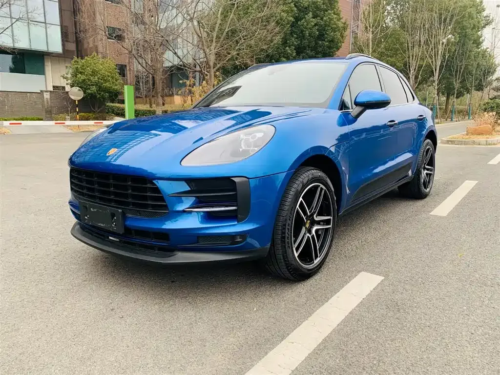 Porsche Macan — фото 1