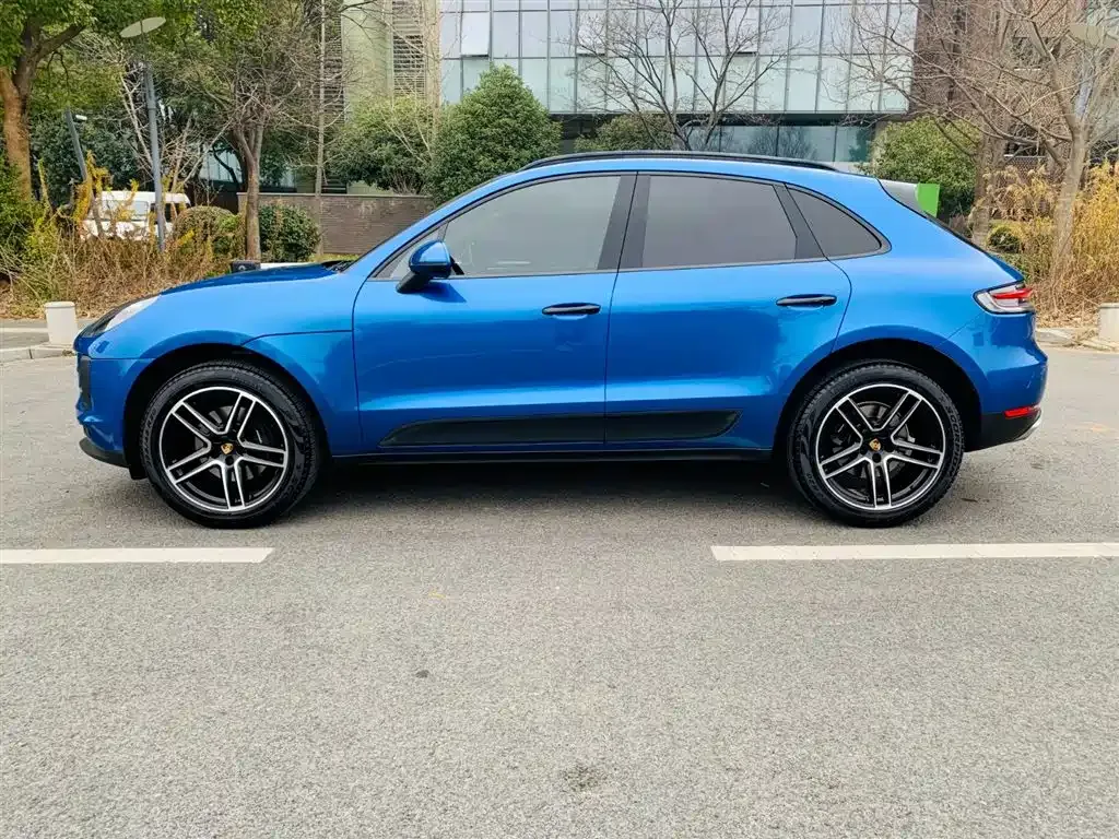 Porsche Macan — фото 9