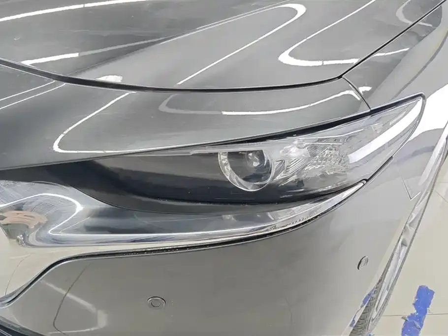 Mazda 3 Axela — фото 4