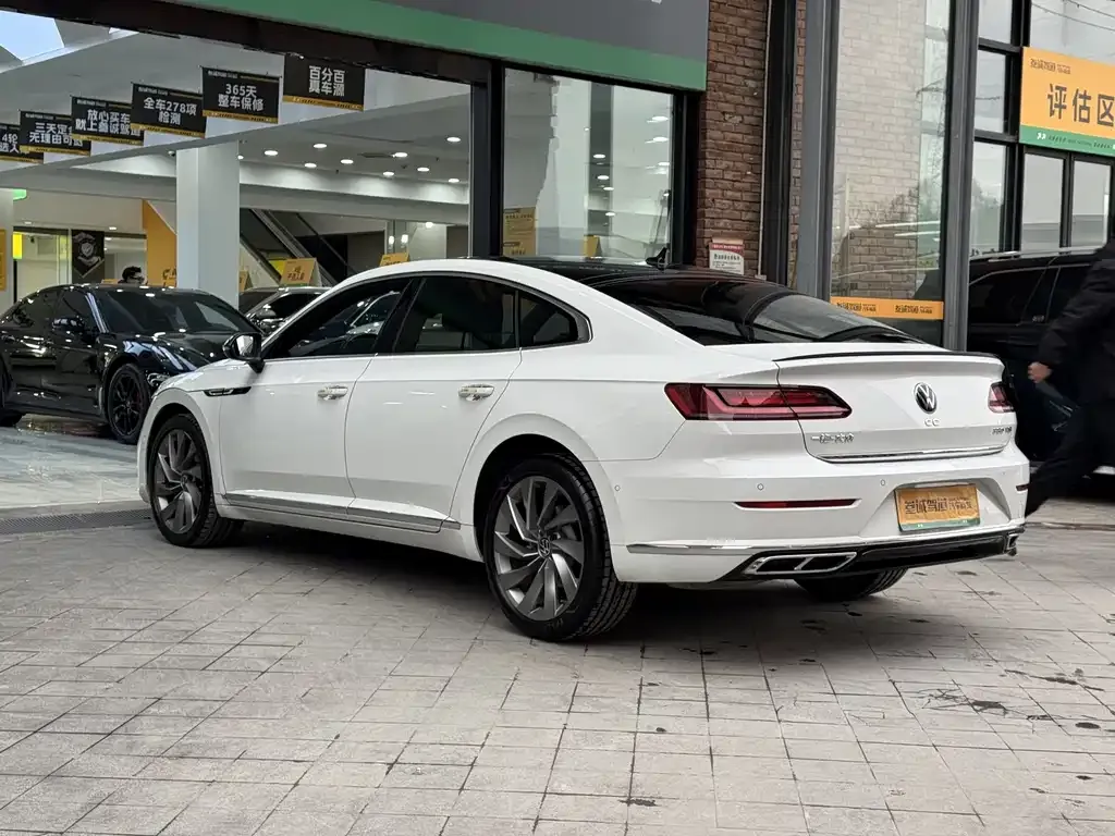 Volkswagen CC — фото 6