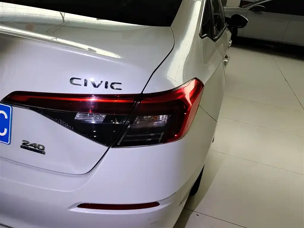 Honda Civic — фото 2