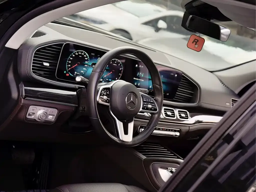 Mercedes-Benz GLS — фото 2